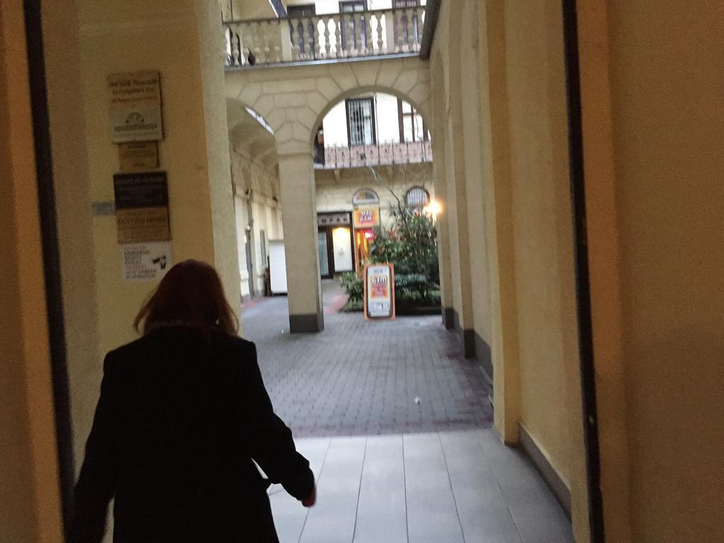 Oktohome Suite Budapeste Exterior foto